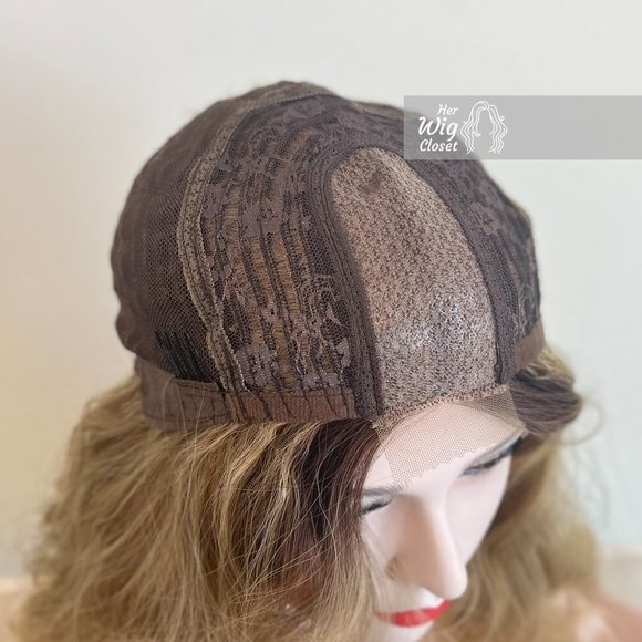 COPY - Dark Roots Vanilla Blonde Natural Ombre Wavy Lace Front Wig | Penny - Picture 13 of 13